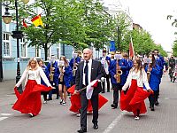 Orkiestra ZSS na obchodach święta flagi polskiej